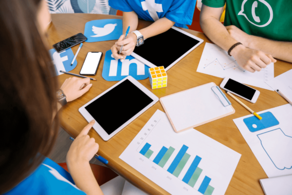 Maximizing ROI on Paid Social Ads Maximizing Roi On Paid Social Ads